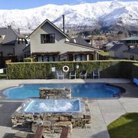 Wanaka Luxury Apartments 