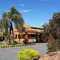 Crystal Fountain Motel