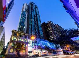 Oaks Charlotte Towers
