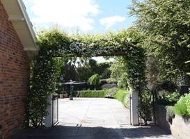 Trevallyn House B & B