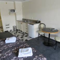 Admirals Motor Lodge 
