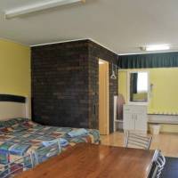 Town Lodge Motor Inn