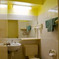 Town Lodge Motor Inn