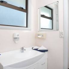 Waikanae Beach Motel 