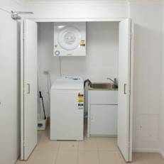 Edge Apartment Hotel 