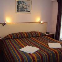 Colonial Court Motel 