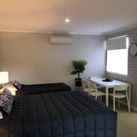 Estelle Kramer Motel