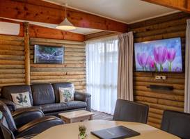 Lazy Acre Log Cabins