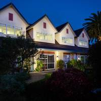 Colonial Lodge Motel 