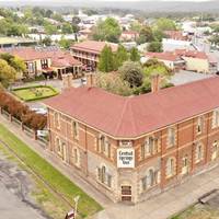 Central Springs Inn