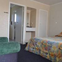 Gardena Court Motel 