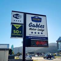Gables Motor Lodge 
