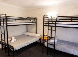 Amaroo Motel