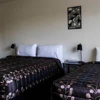 Phoenix Motor Inn 