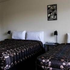Phoenix Motor Inn 