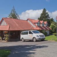 Airport Manor Inn 