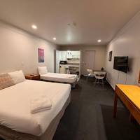 Karaka Tree Motel 