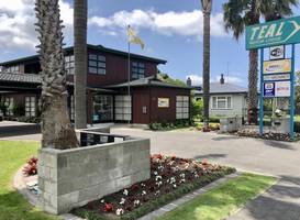 Teal Motor Lodge 