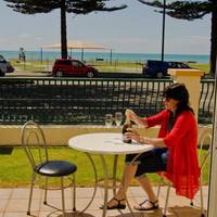 Beachfront Motel 
