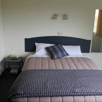 Bay Court Motel 