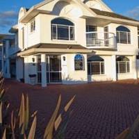 Executive Motel 