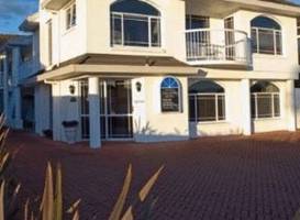 Executive Motel 