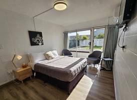 Tui Oaks Motel 