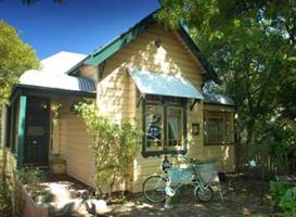 Leura Lady