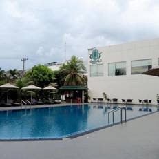 Emerald Garden International Hotel 