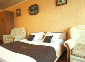 InnDays Deluxe Apartments 