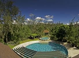 Crosswinds Resort Suites 