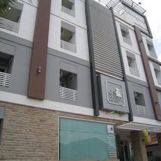C.S. Poonpol Apartment 