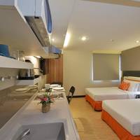 Check Inn Phromphong 