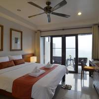 Yoma Hotel, Pai 