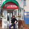 Вход в гостиницу