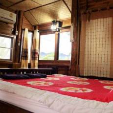 Maeyen House 