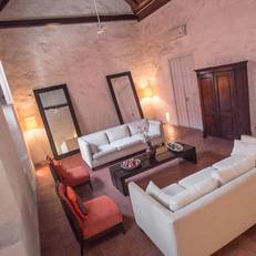 El Candil De Los Santos