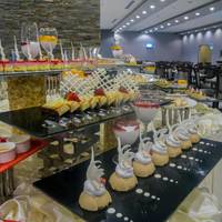 Al Safwah Royale Orchid Hotel 