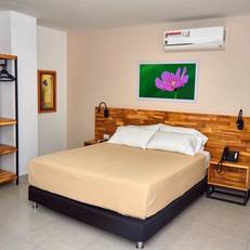 Apartahotel Torre Del Prado 