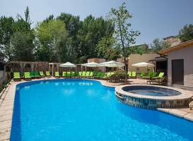 Green Palace Hotel 