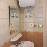 Noor Al Hajj Hotel 