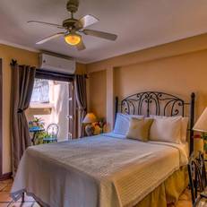 Hotel Los Robles 