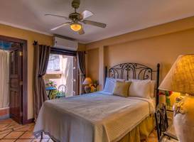 Hotel Los Robles 