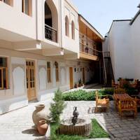 New Moon Hotel 