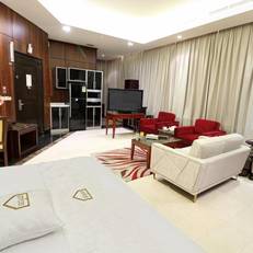 Orans Suites 4 