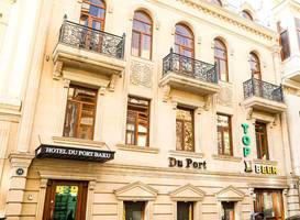 Du Port Hotel 