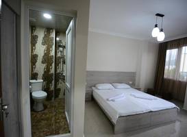 Family Hotel 