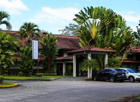 Albrook Inn 
