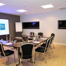 Holiday Inn Express London Heathrow T5 