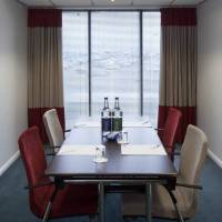 Holiday Inn Express London Luton Airport 